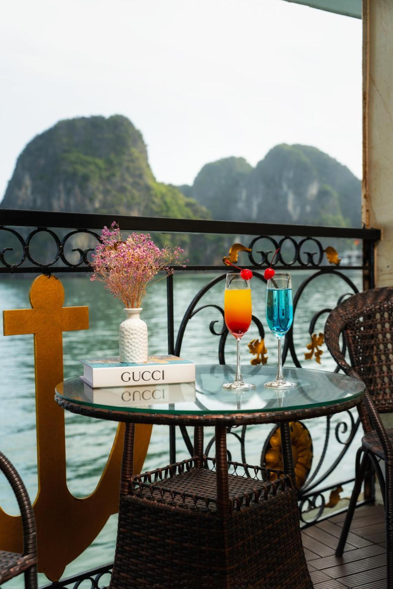 فندق Halong Aquamarine Royal Cruise ها لونغ المظهر الخارجي الصورة